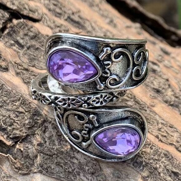 Boho and Bling Faux Gemstone Adjustable Statement Spoon Ring (Red) #1345 - Picture 3 of 16